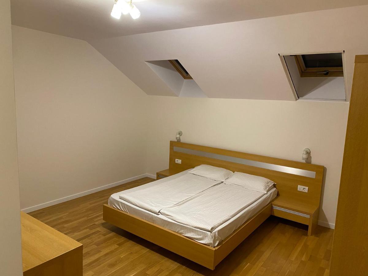 Gaga 3 Apartment