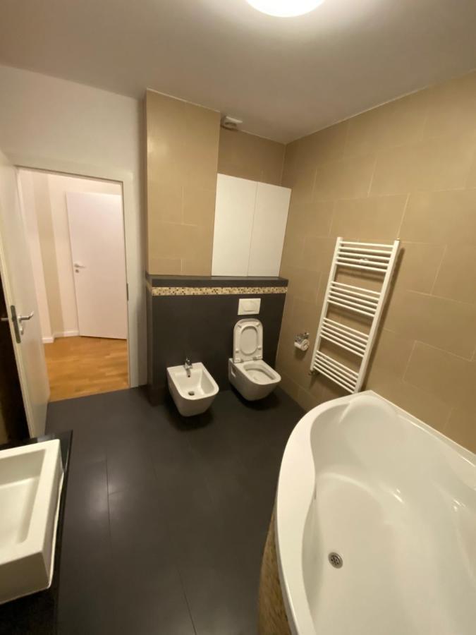 Gaga 3 Apartment